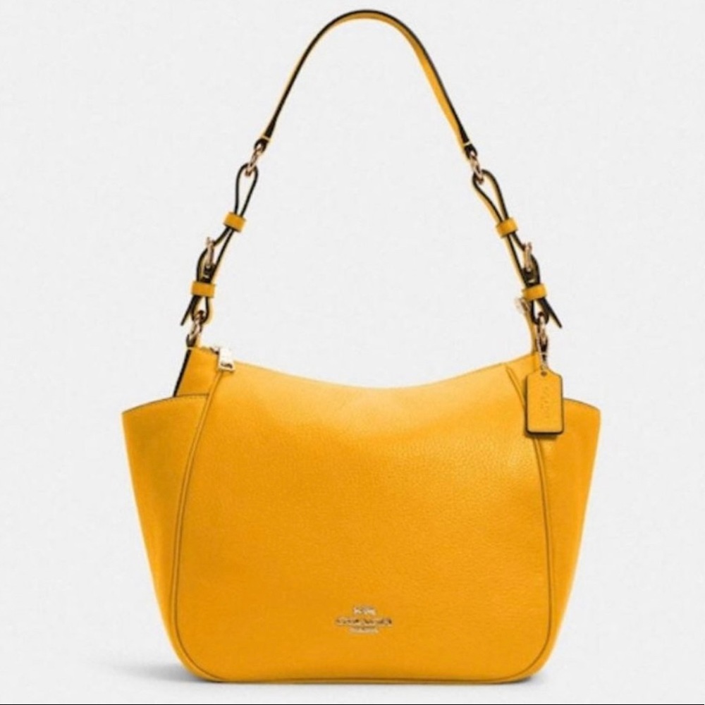 NWT Coach Rori Shoulder Bag Pebble Leather in Gold Flax